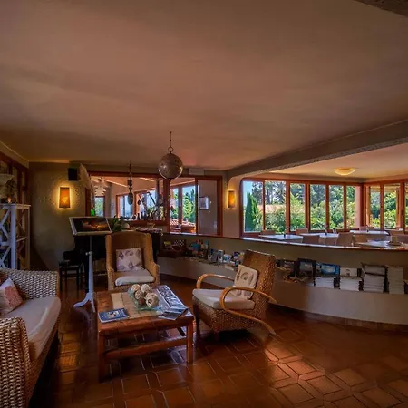 Cernia Isola Botanica Hotel 3*