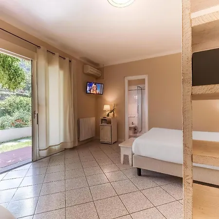 Hotel Cernia Isola Botanica