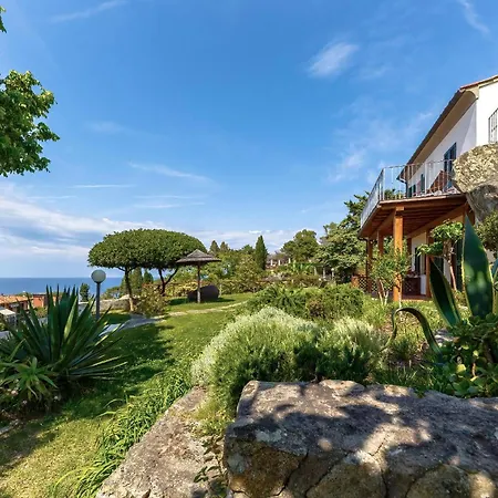 Hotel Cernia Isola Botanica 3*