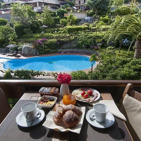 Hotel Cernia Isola Botanica SantʼAndrea