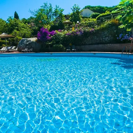Cernia Isola Botanica Otel 3*