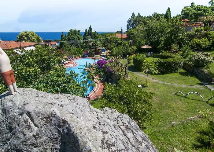 Cernia Isola Botanica 3*