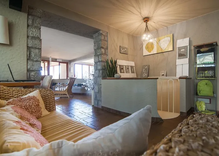 Hotel Cernia Isola Botanica SantʼAndrea