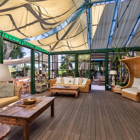 Hotell Cernia Isola Botanica